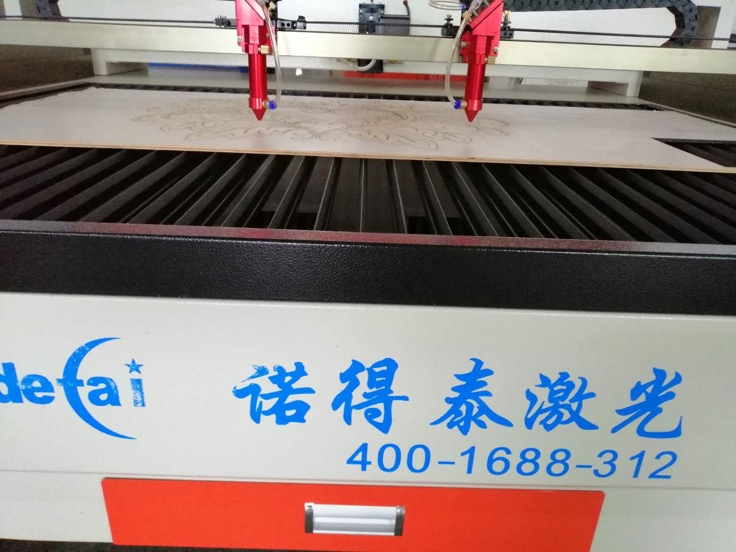 做好這些問題可以讓亞克力激光切割機切割速度又快又好！