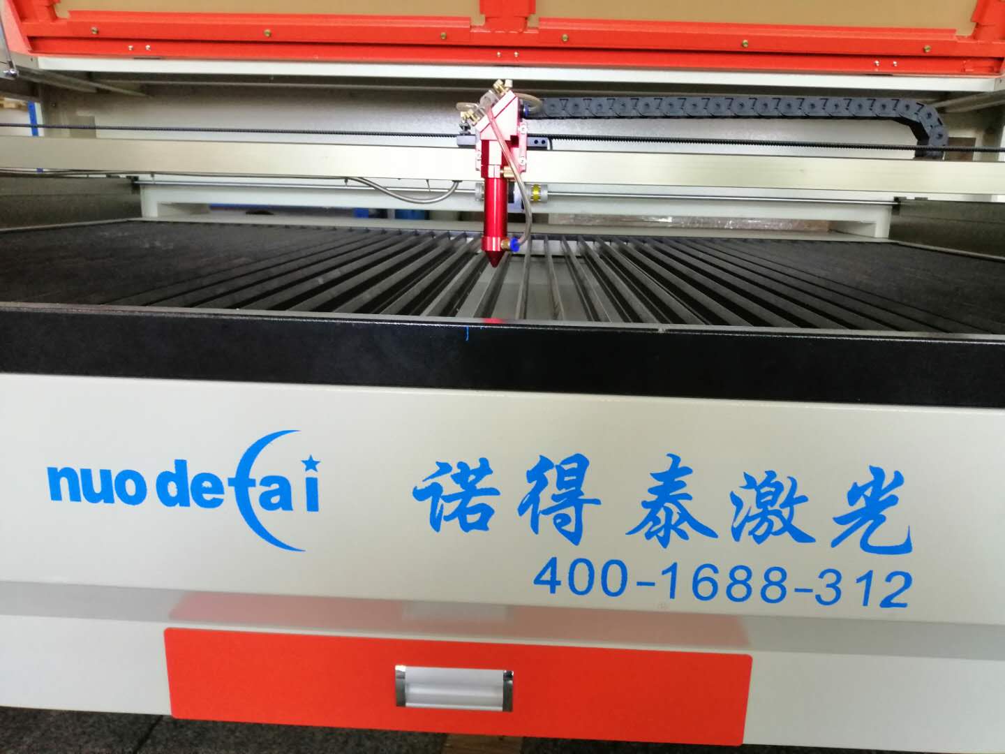 竹林工藝制品激光切割機價格有多少錢一臺，生產(chǎn)廠家如何！