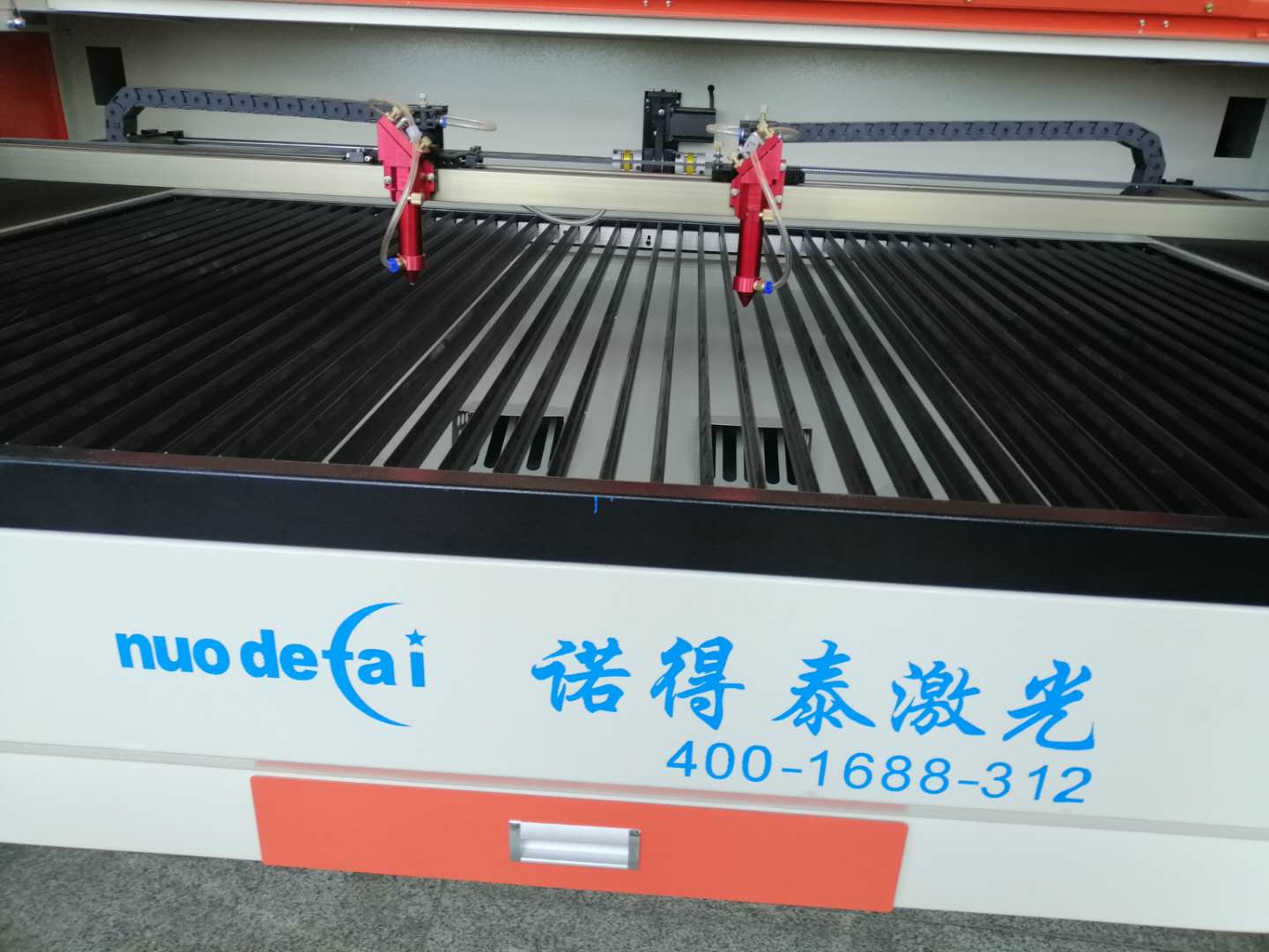 夏季激光切割機(jī)工作的時(shí)候需要注意些什么？