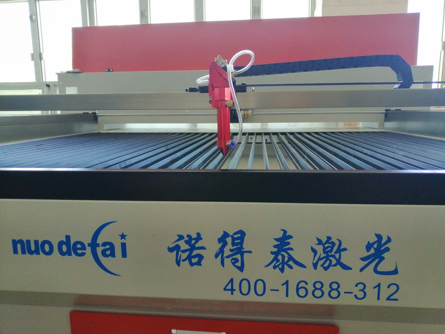 莫輕易的講一個激光切割機廠家設備價格賣得貴！