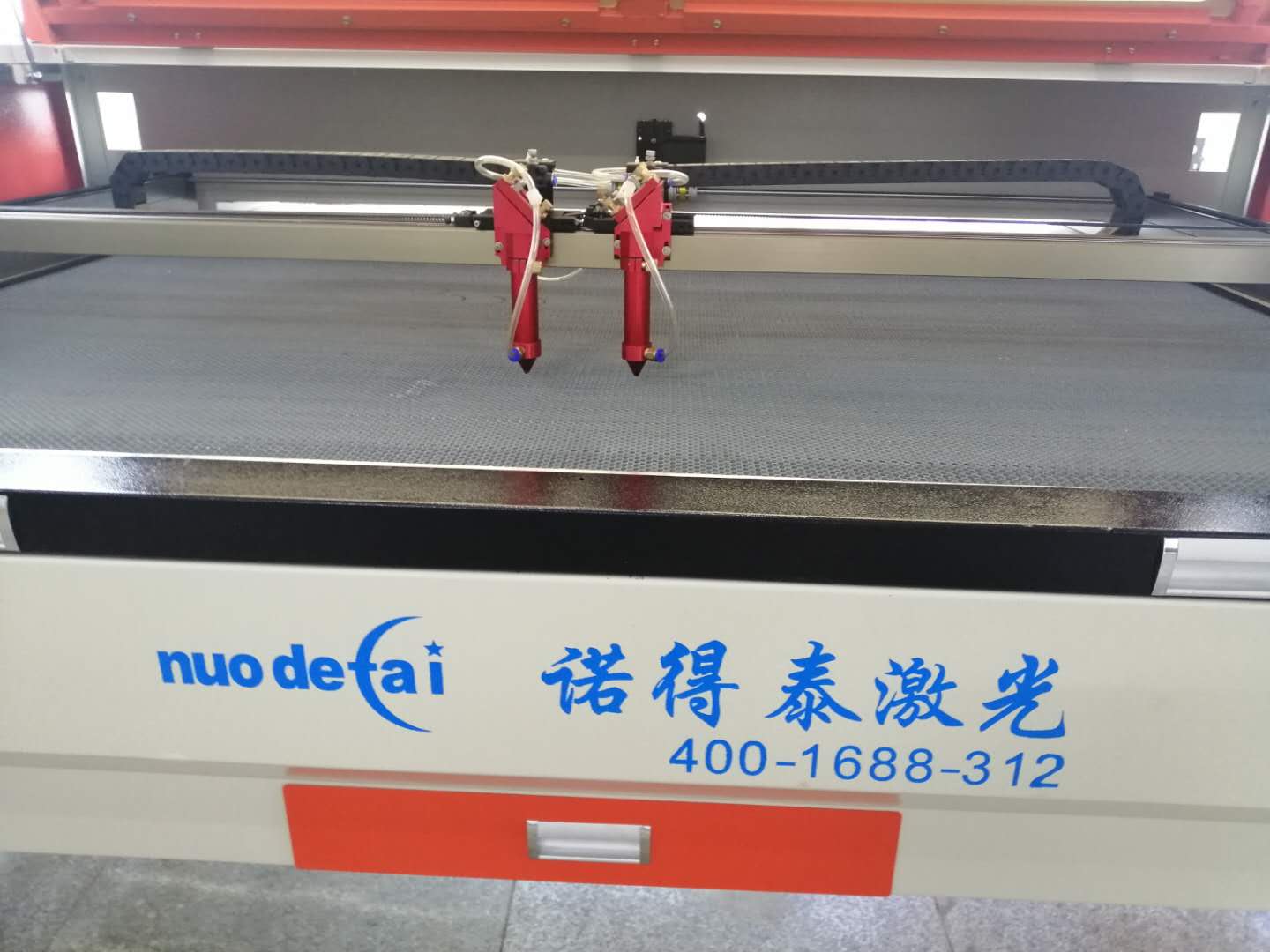 淺析一種技術(shù)的應(yīng)用，滑輪結(jié)構(gòu)適用于布料裁剪激光切割機(jī)領(lǐng)域原因